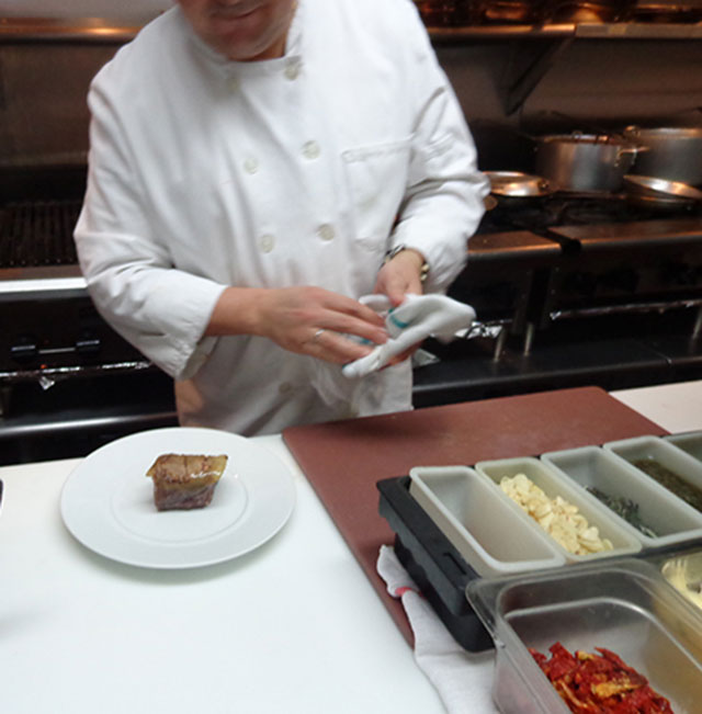Pablo, the main chef of "Amarone Ristorante", is getting read for the preparation of his new masterpiece.